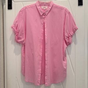 XiRENA Pink Button-Up Blouse